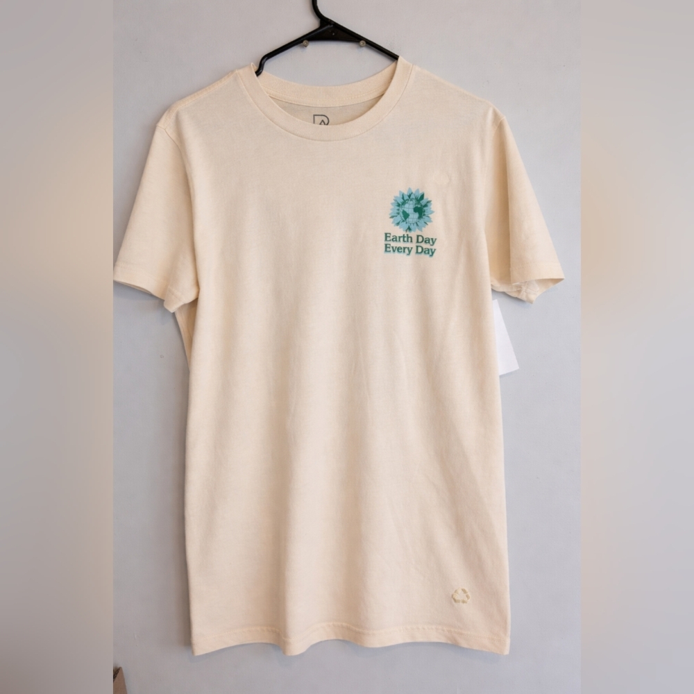 Urban Outfitters Re.Purpose Earth Day Graphic Tee Cream Large NWT